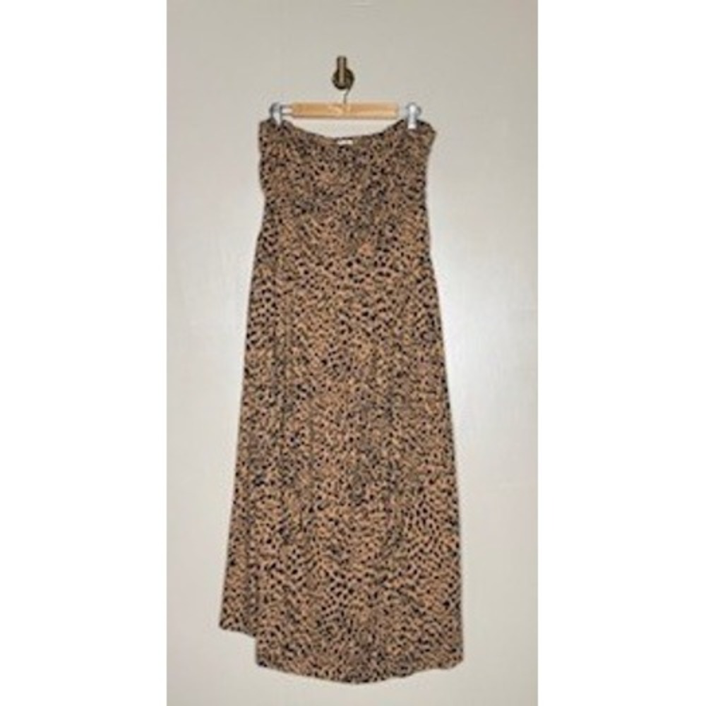 Universal Thread Leopard Print Strapless Smocked … - image 2